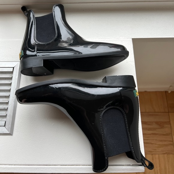 Ralph Lauren Women's Rain Boot. Size 6. - Picture 5 of 10